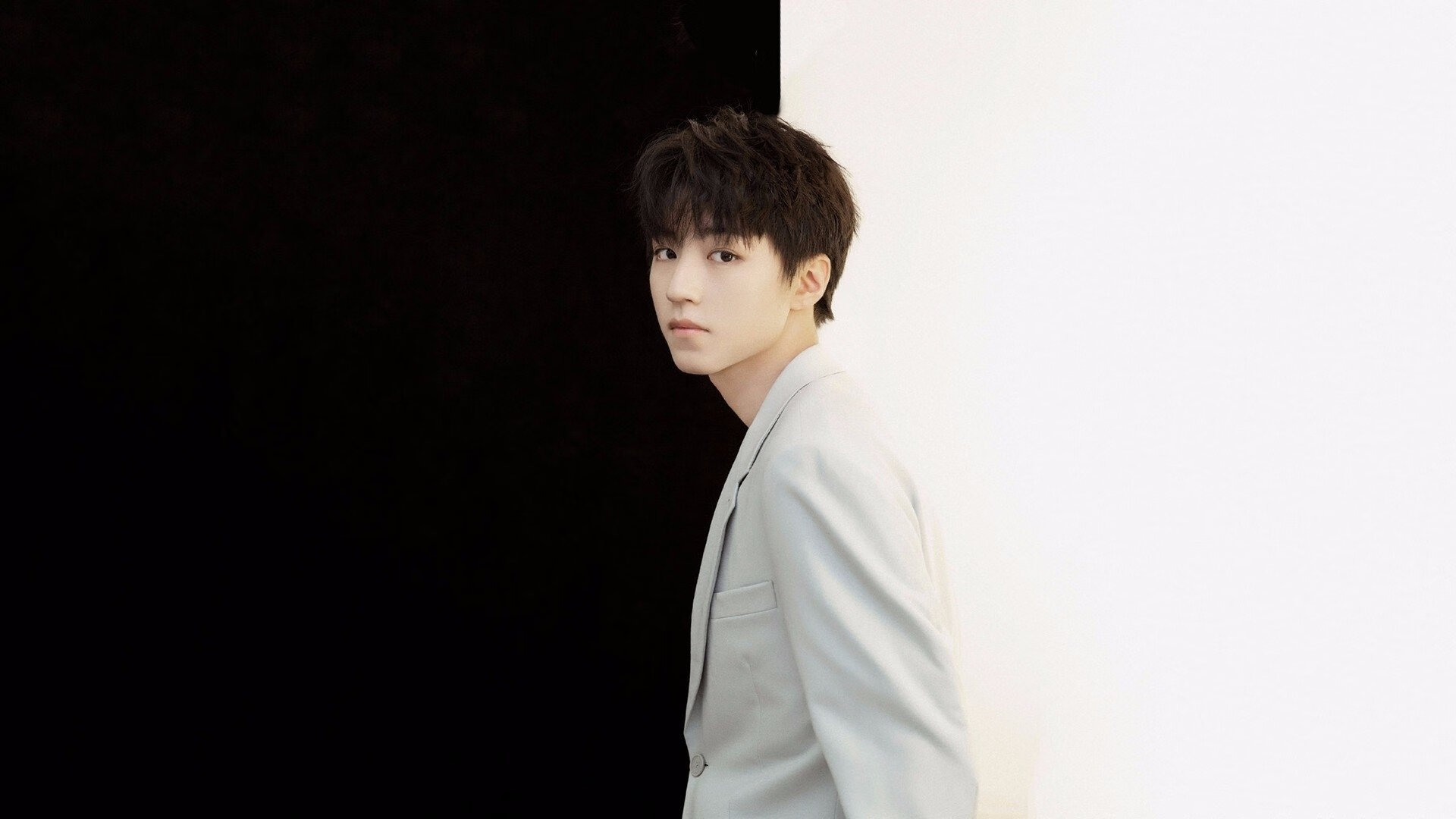 Kaiyun APP-精英对决：欧国联比赛支持者热情高涨，欧冠精彩对决